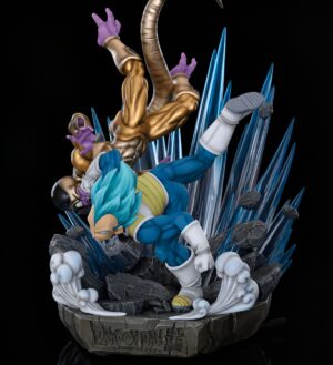 Figurine de collection Dragon Ball Vegeta contre Golden Freezer