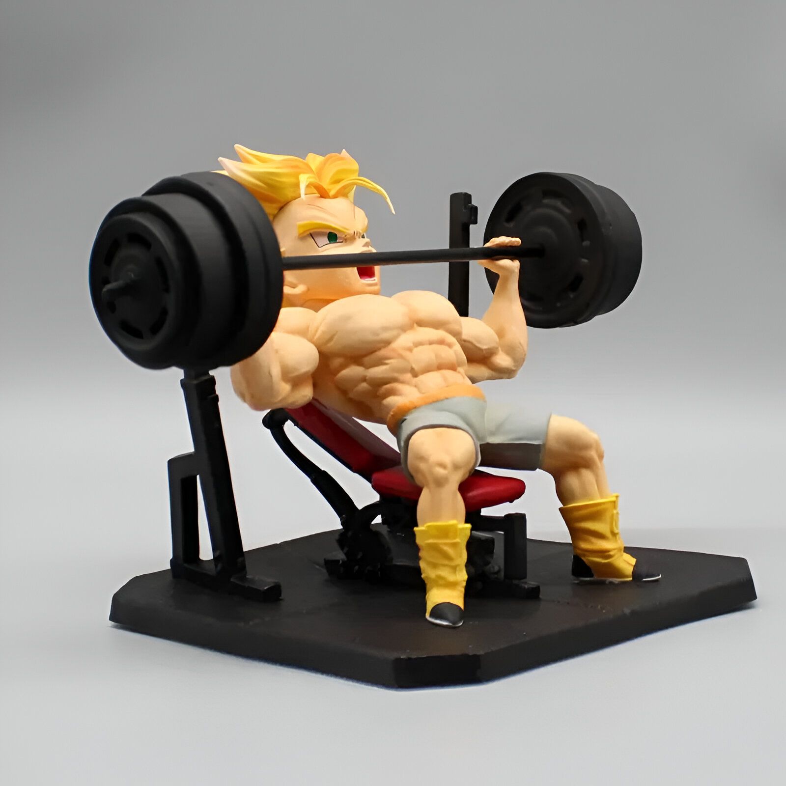 Figurine Dragon Ball de collection - Trunks en pose Musculation