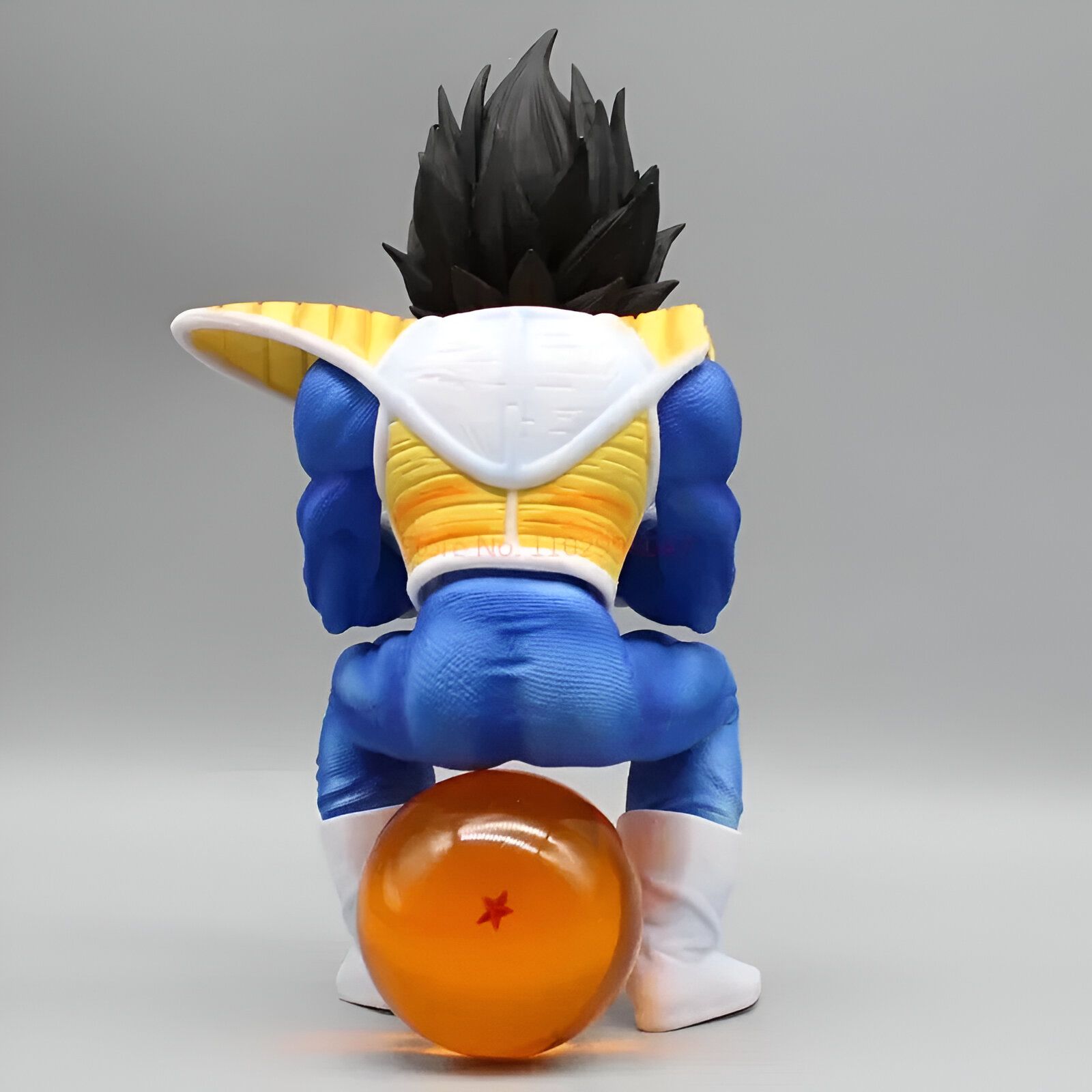 Vegeta assis, figurine Dragon Ball – Image 3