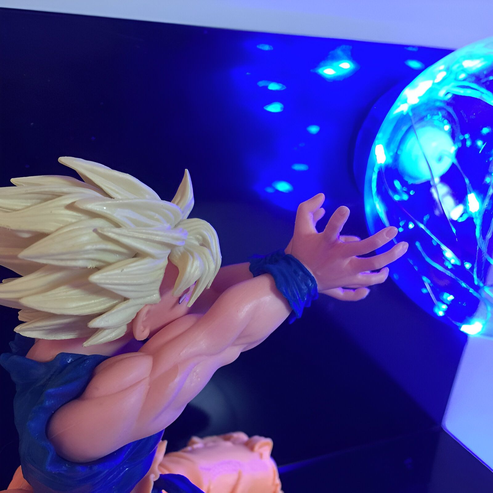 Lampe Dragon Ball Z Goku Super Saiyan 1 déco – Image 2