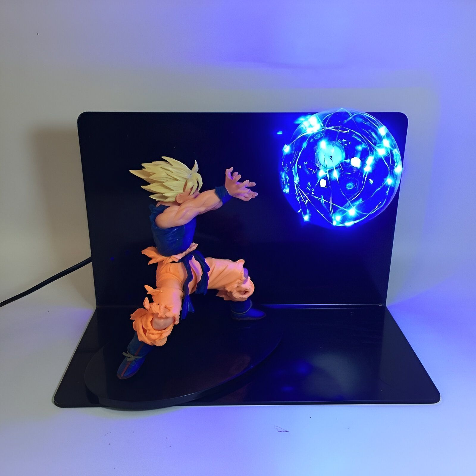 Lampe Dragon Ball Z Goku Super Saiyan 1 déco