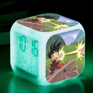 Petit réveil Dragon Ball Goku en combat