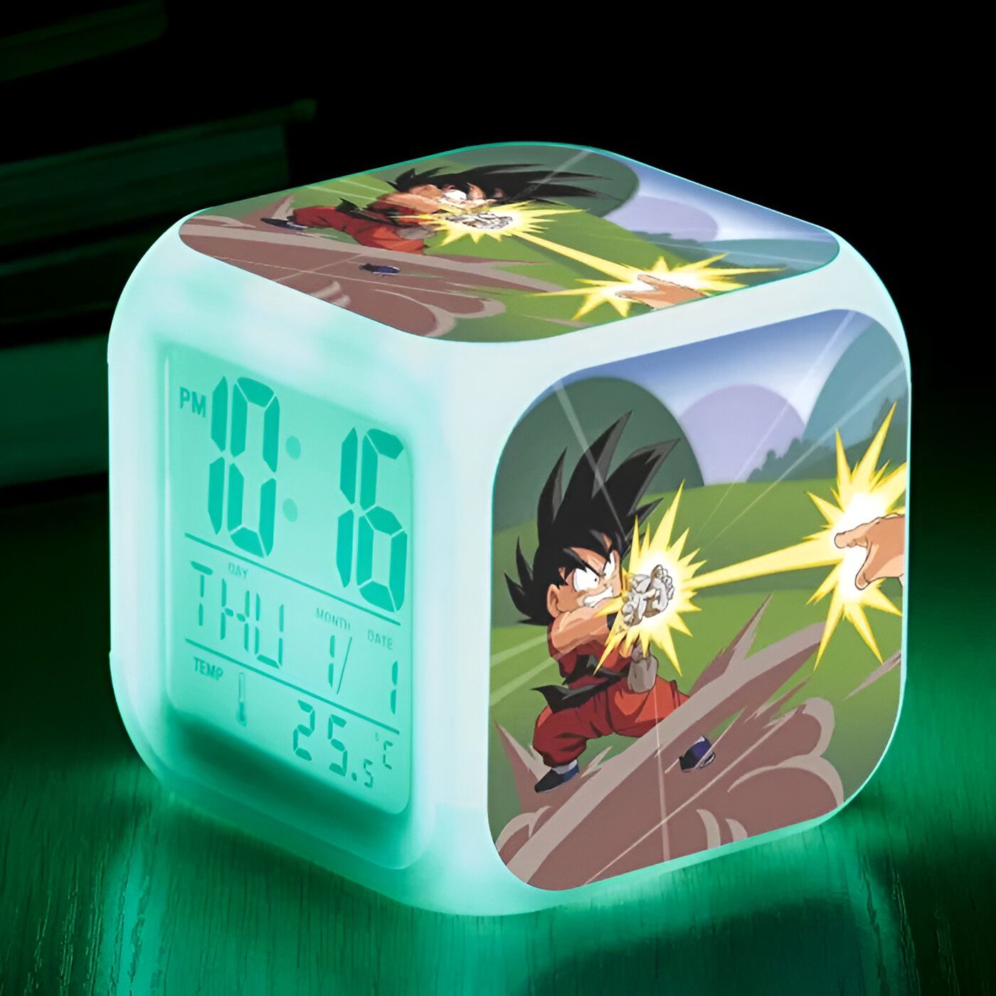 Petit réveil Dragon Ball Goku en combat